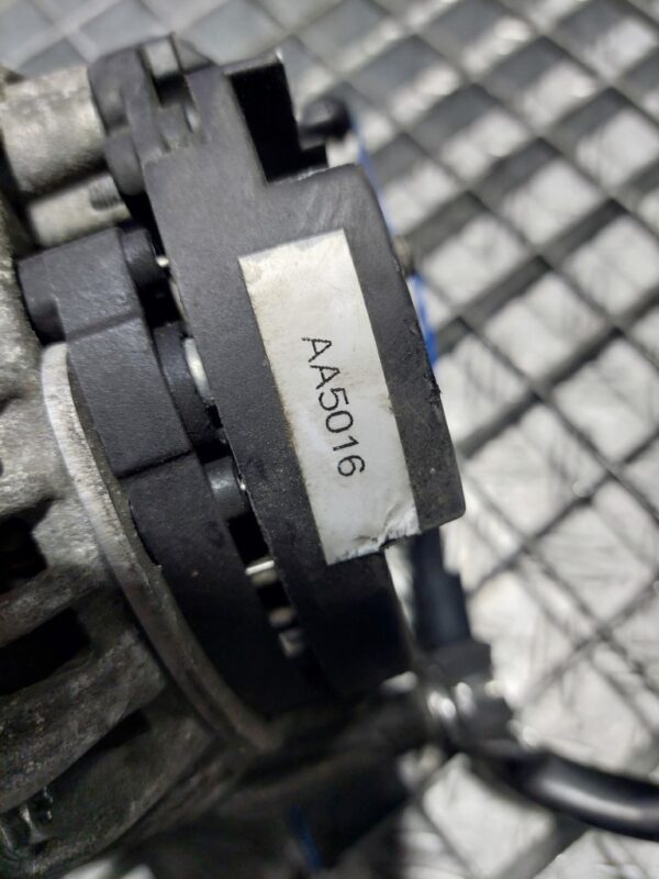 Alternator VW Passat  Jetta Golf 6 1.6 tdi cod motor CAY CAYC