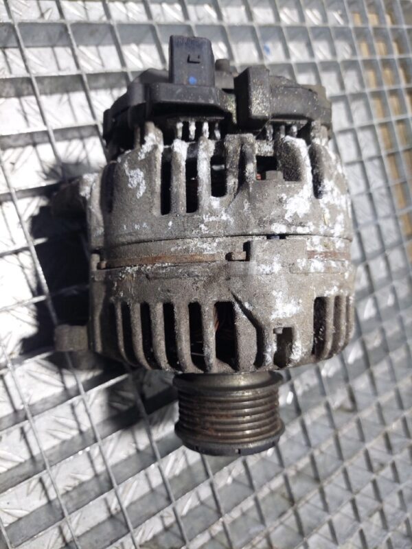 Alternator cod 0124325178 Bosch 110A