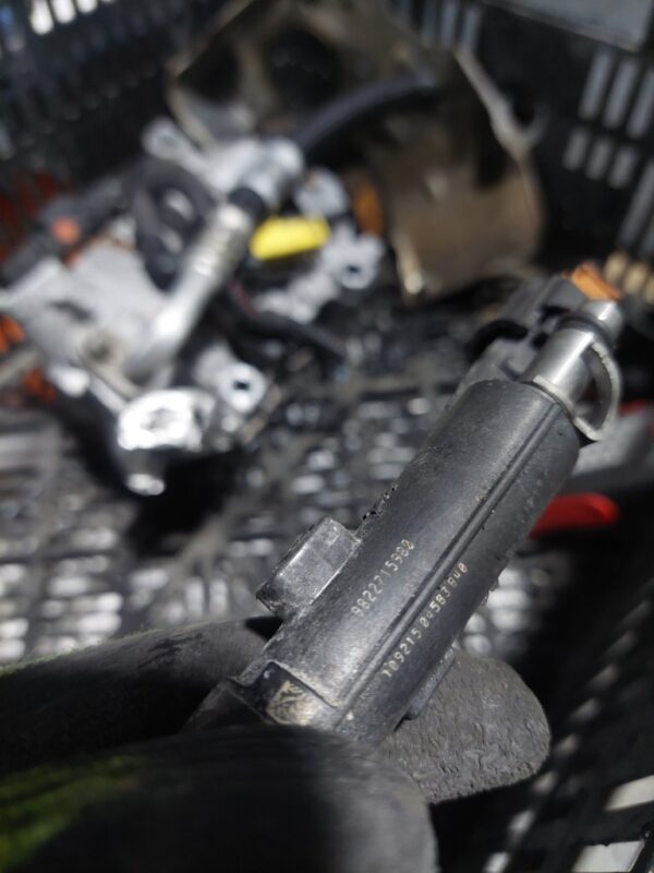 Injector Opel Citroen Peugeot 1.2 thp HN05 HNY cod 9822715980 DELPHI