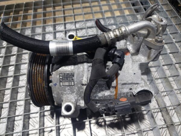 Compresor clima AC Peugeot Citroen Opel 1.2 THP cod 9834779880