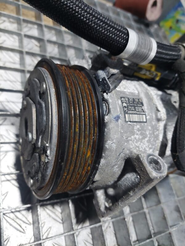 Compresor clima AC Peugeot Citroen Opel 1.2 THP cod 9834779880