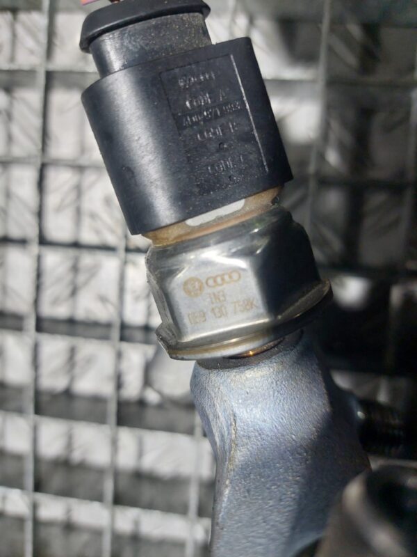 Rampa injectie cu regulator Audi A6 Q7 A5 A8 3.0 TDI cod 059130089AH Euro 5