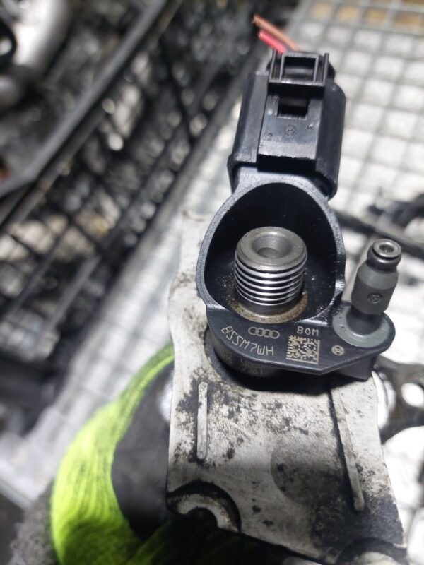 Injector 2.7 TDI 3.0 TDI Audi A6 A5 Touareg 0445116015 059130277AR euro 5