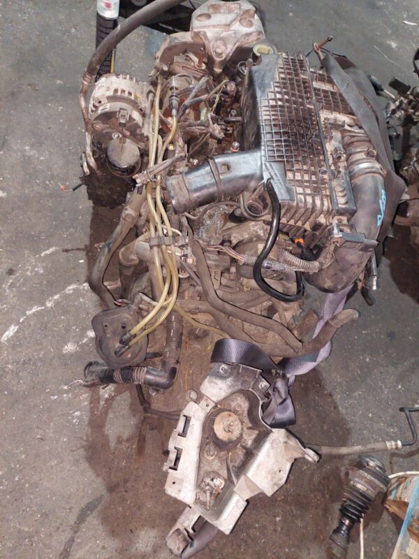 Motor fara anexe Renault Clio 2 1.5 dci cod motor: K9KA704