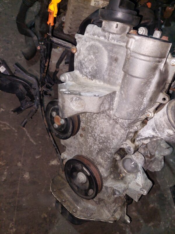 Motor Volkswagen Polo 9N Skoda Fabia 2 1.2 12v an 2008 cod motor BZG