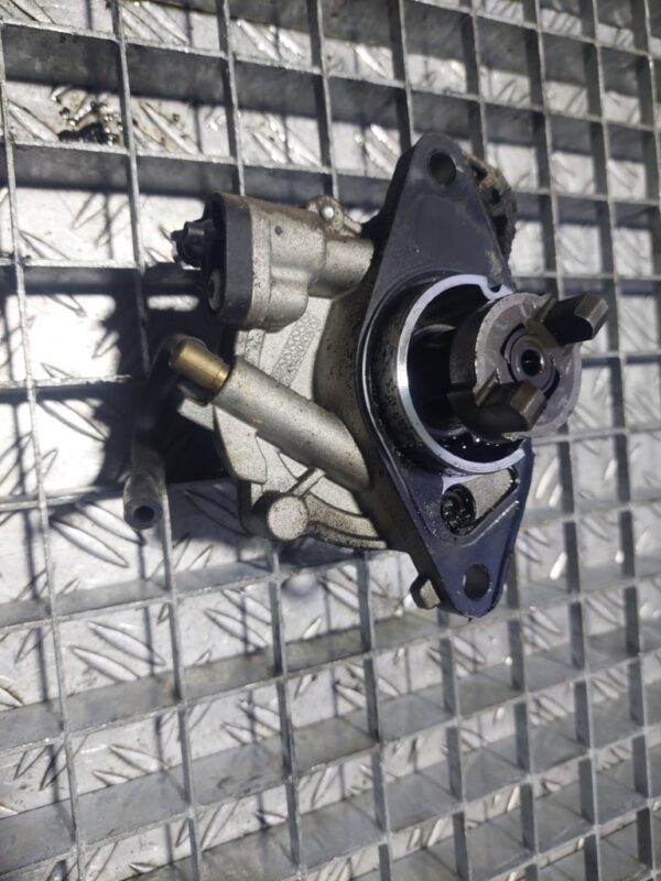 Pompa vacuum Alfa Romeo Fiat Lancia 1.3 JTD euro 5 cod 55255221