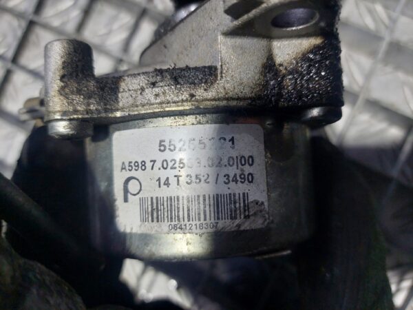 Pompa vacuum Alfa Romeo Fiat Lancia 1.3 JTD euro 5 cod 55255221