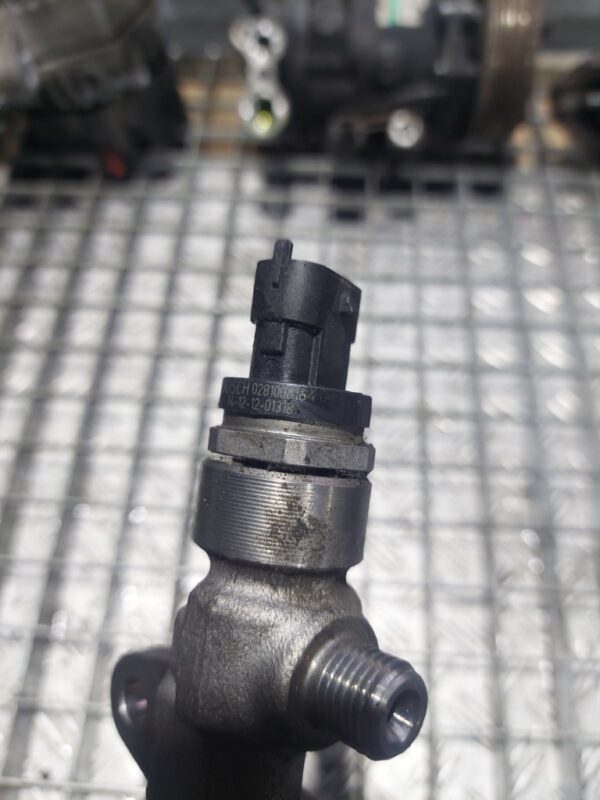 Rampa injectoare completa Fiat Alfa Romeo Lancia cod 55234437 0445214217