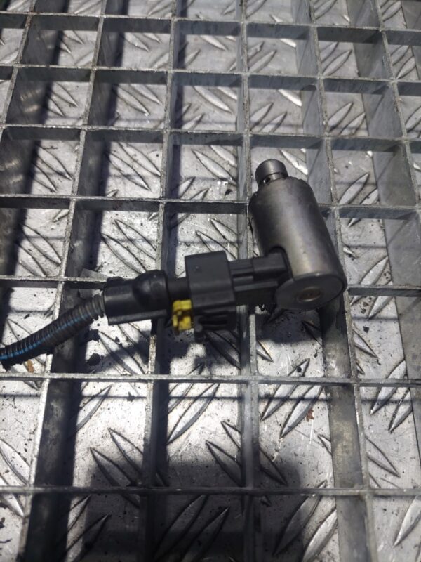Senzor defazor distributie Alfa Romeo Fiat 500 1.3 JTDM cod motor 199B4000