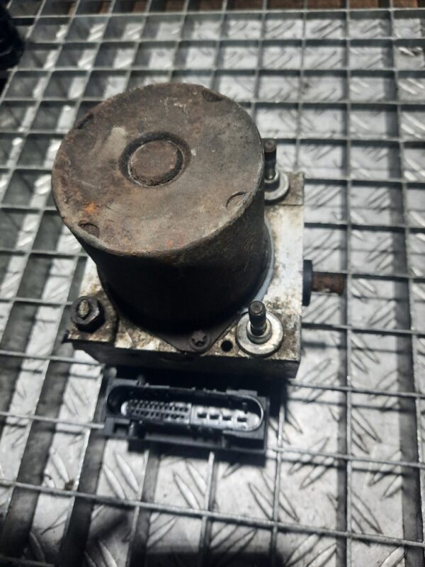 Pompa ABS Iveco Daily 2.3 cod 0265231891 0265800605