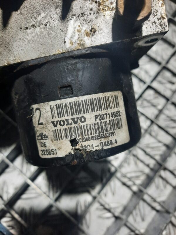 20250114_200759 Pompa ABS Volvo XC90 cod P30714952 10020404894