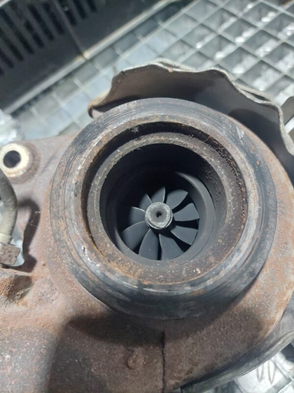 Turbina Skoda Octavia 2 Volkswagen Golf 5 Touran 2.0TDI 170CP BMN cod 03G253010A
