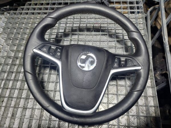 Volan Opel Astra J Facelift Zafira C cod 13351029 cu airbag cod 13480288