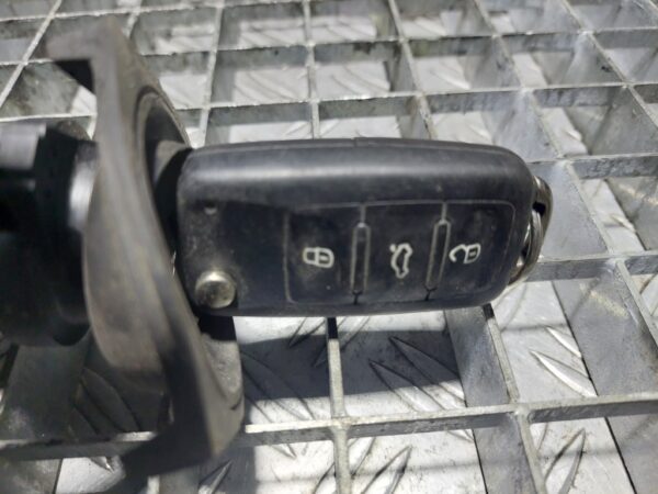 Contact cu cheie Wolkswagen Audi Skoda Seat cod 6R0905851B