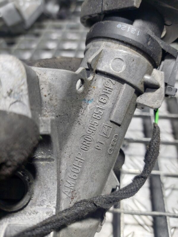 Contact cu cheie Wolkswagen Audi Skoda Seat cod 6R0905851B