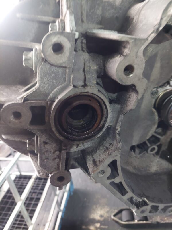 Cutie viteze manuala Opel Zafira Astra J 1.7 Euro 5 cod 55194293 55192042