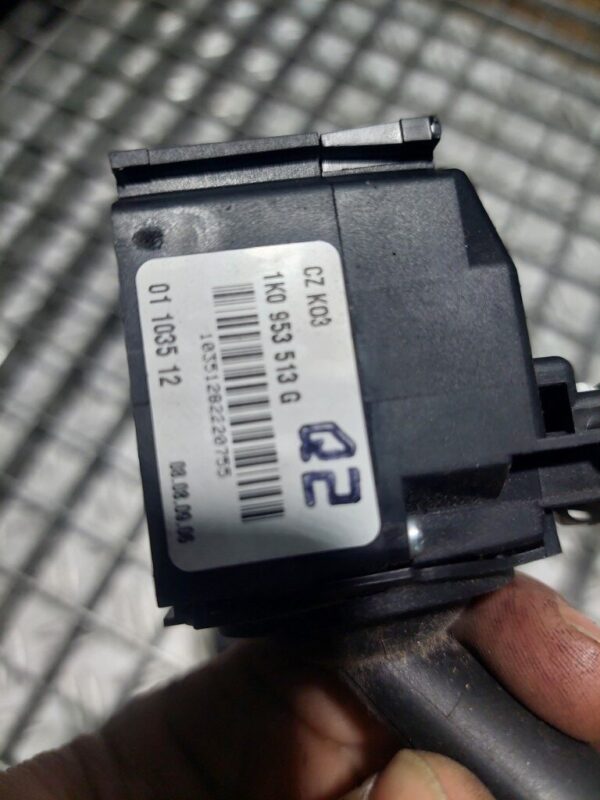 Maneta semnalizare Skoda Wolkswagen Seat cod  1K0953513G Q2