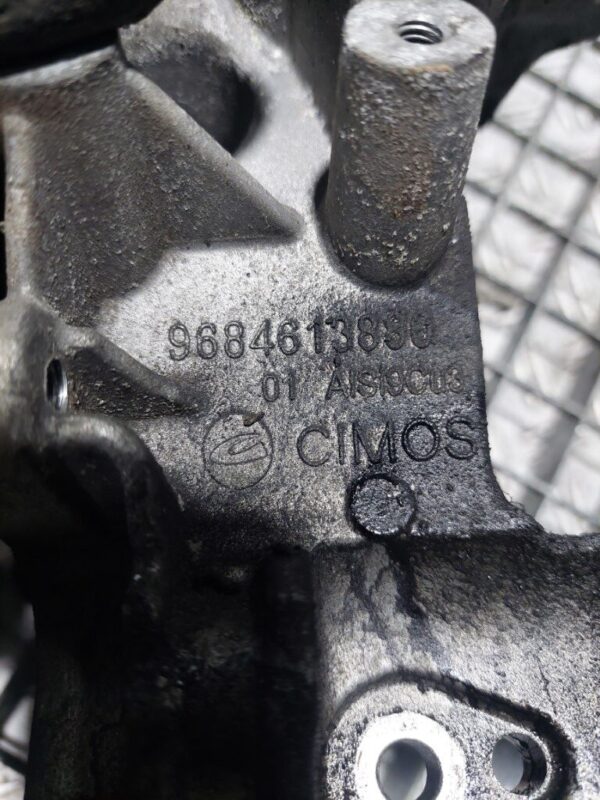 20250128_185626-rotated-1.jpg Suport alternator 1.6 HDi Peugeot Citroen cod 9684613880