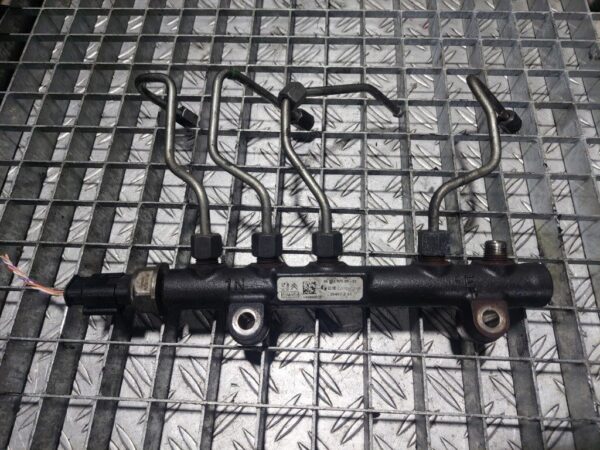 20250128_193308-rotated-e1738336330798.jpg Rampa injectoare Ford Peugeot Citroen 1.6 HDi cod 9685297580