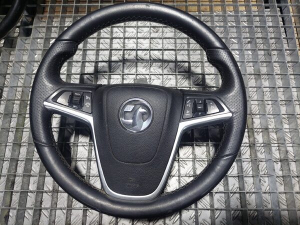 Volan cu comenzi si airbag Opel Astra J cod 13351028