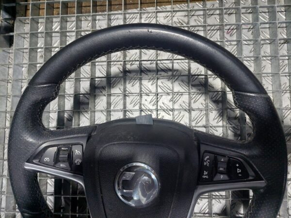 Volan cu comenzi si airbag Opel Astra J cod 13351028