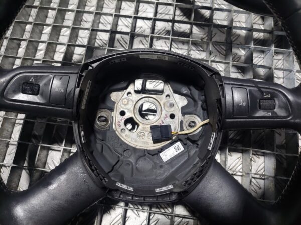 Volan cu comezi Audi A6 C6 2005 cod 4F0419091DD