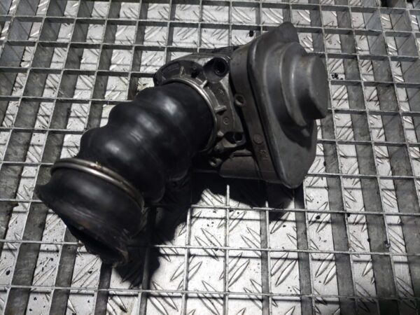 Clapeta acceleratie Opel Astra Zafira 1.7 cdti cod 8981052101