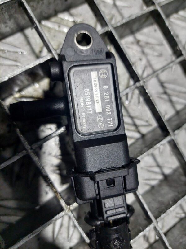 Senzor presiune gaze Opel Zafira Suzuki Fiat 1.9 CDTI cod 0281002771