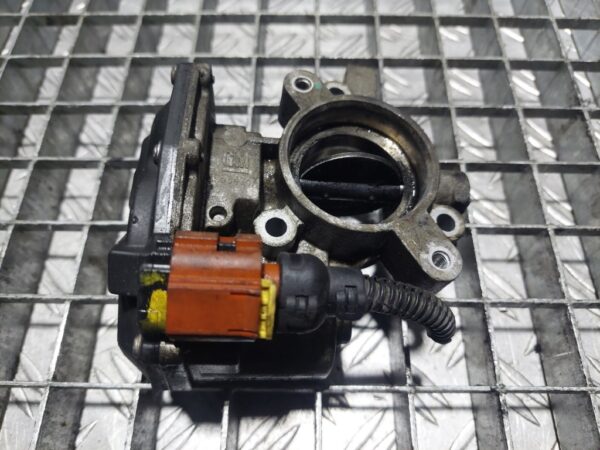 Claptea de acceleratie Opel Corsa Astra 1.3 cdti 2010 cod 55564247