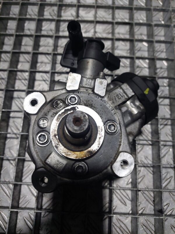 Pompa inalta presiune Volkswagen Skoda 2.0 TDI cod 03L130755D