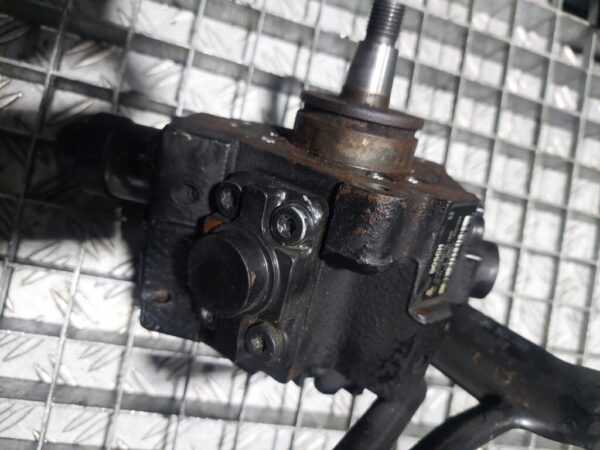 Pompa de inalta presiune Audi A4 A6 Q7 Touareg 2.7 3.0 TDi cod 059130755S / 0445010154