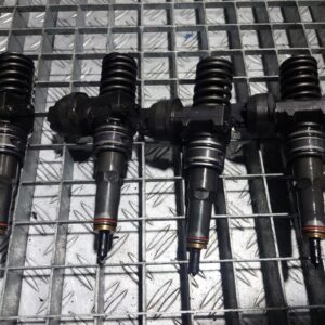 Injector Skoda Volkswagen Audi 1.9 tdi BSW cod 038130073AG