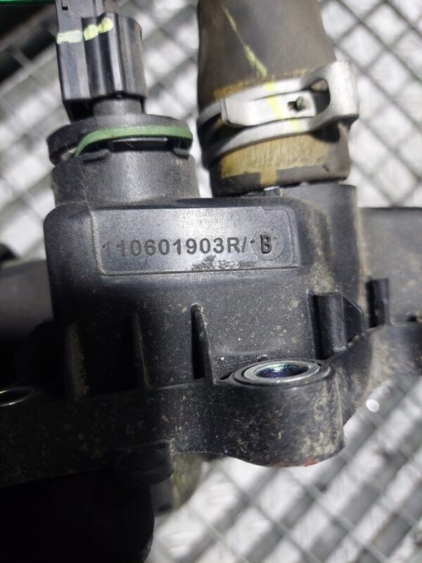 Carcasă Termostat Dacia Renault 1.0B k9k770 cod 110601903R
