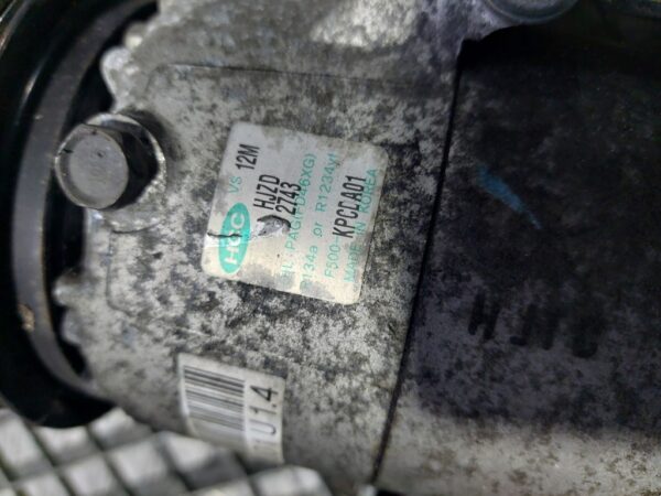 20250206_173259.jpg Compresor clima AC Hyundai i20 1.2 benzina cod motor G4LA cod 97701-1J100
