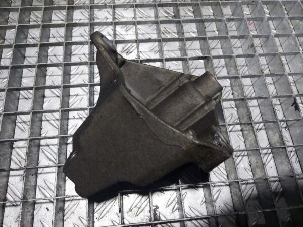 Suport motor dreapta aluminiu Renault Megane 2 Scenic 1.5 dci cod 8200277229