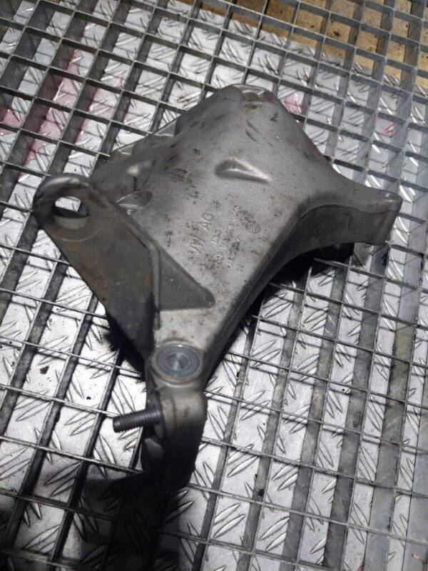 Suport motor Volkswagen Skoda Seat 1.2 TDI cfw cod 03P199208