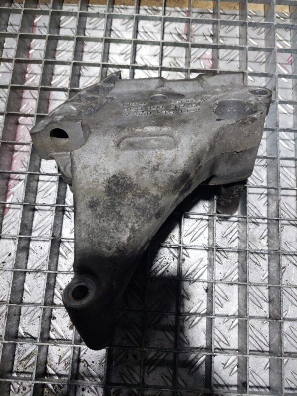 Suport motor Volkswagen Skoda Seat Audi 1.9 tdi bdk cod 03g199207g