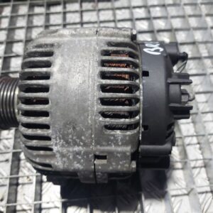 20250211_174743.jpg Alternator Volkswagen Passat Golf 5 1.9 TDI cod 021903026L 180AMP