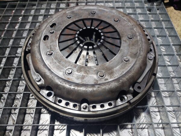 Kit ambreiaj 5+1 masa dubla Audi A4 B7 1.9 Motorina SACHS cod 3082000397