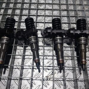 Injector Audi A4 B7 1.9 TDI cod motor BRB