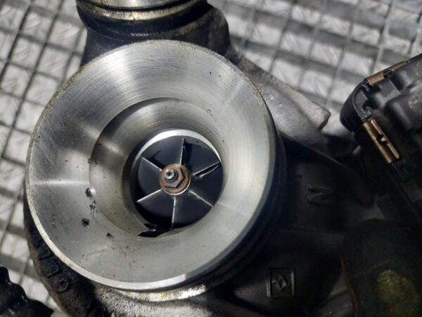 Turbosuflanta BMW E90 E91 2.0 D N47D20C cod 49335 00600