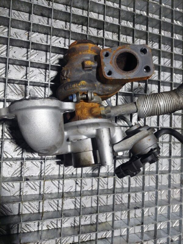 Turbosuflanta Ford Peugeot 1.5 tdci cod 49373-52020