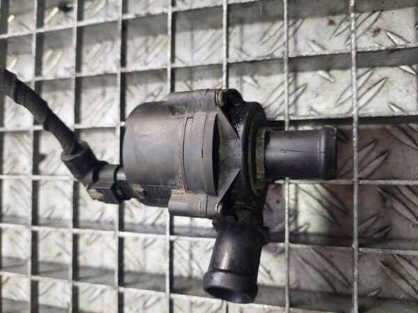 Pompa auxiliara apa Volkswagen Audi Skoda 1.4 cod 5Q0965567