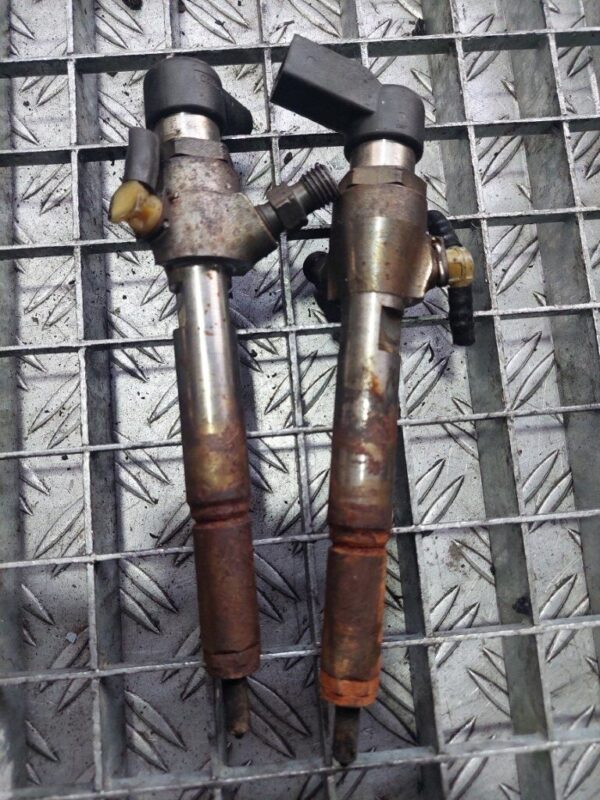 Injector Renault Nissan 1.5 dci k9k cod 166009445r h8200294788