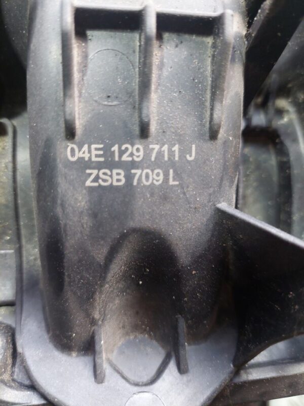 Galerie admisie/Radiator intercooler Volkswagen Skoda 1.4 Benzina cod 04E129711J