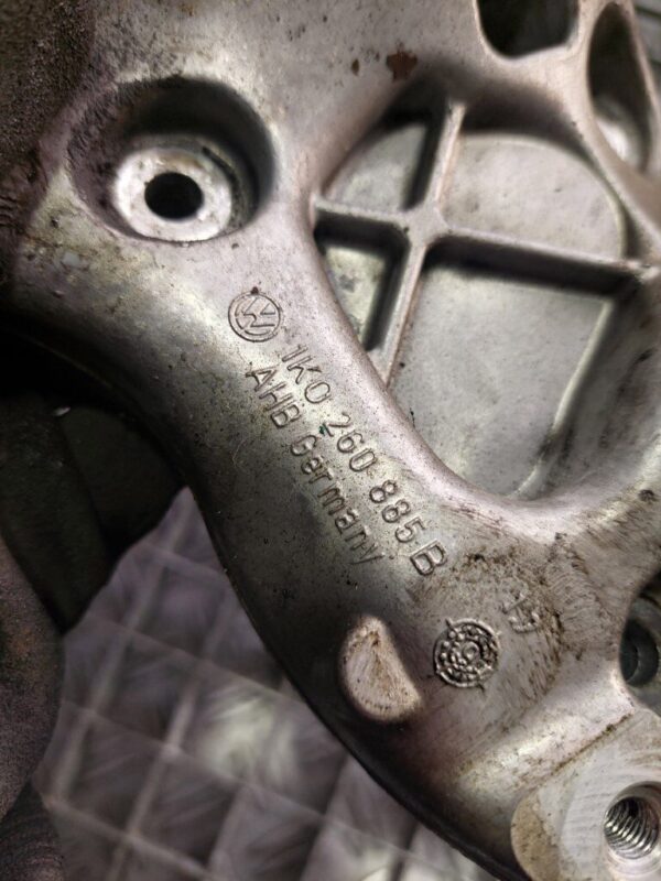 Suport Compresor Clima 1.4 TSI Volkswagen Audi Seat cod 1K0260885B