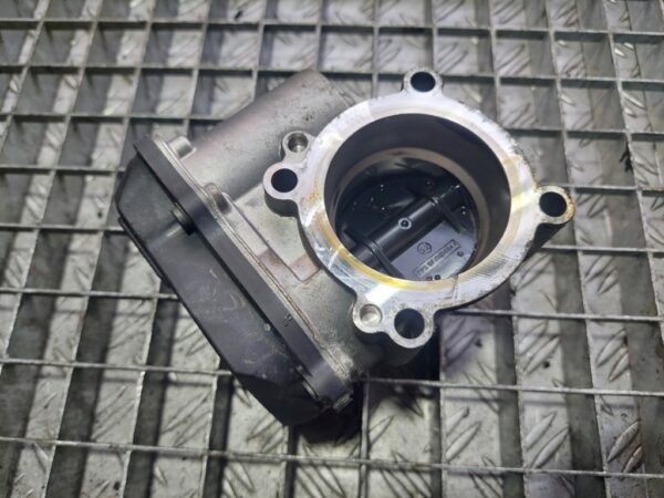 Clapeta acceleratie Volkswagen Audi 1.4 TSI cod 03C133062S