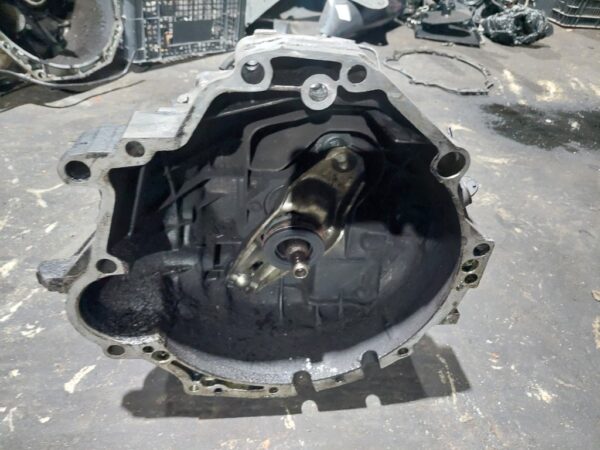 Cutie viteze manuala 5 trepte Audi A4 B7 1.9 tdi cod GYA