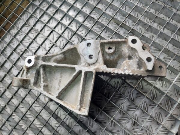 Suport Motor Renault Master  Opel Movano  2.3 DCI cod 8201055993