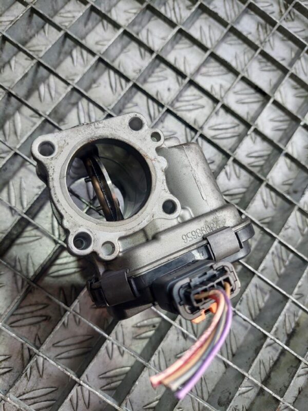 20250221_154637-rotated-1.jpg Clapeta acceleratie Peugeot Citroen Ford 1.6 Tdci cod 9673534480